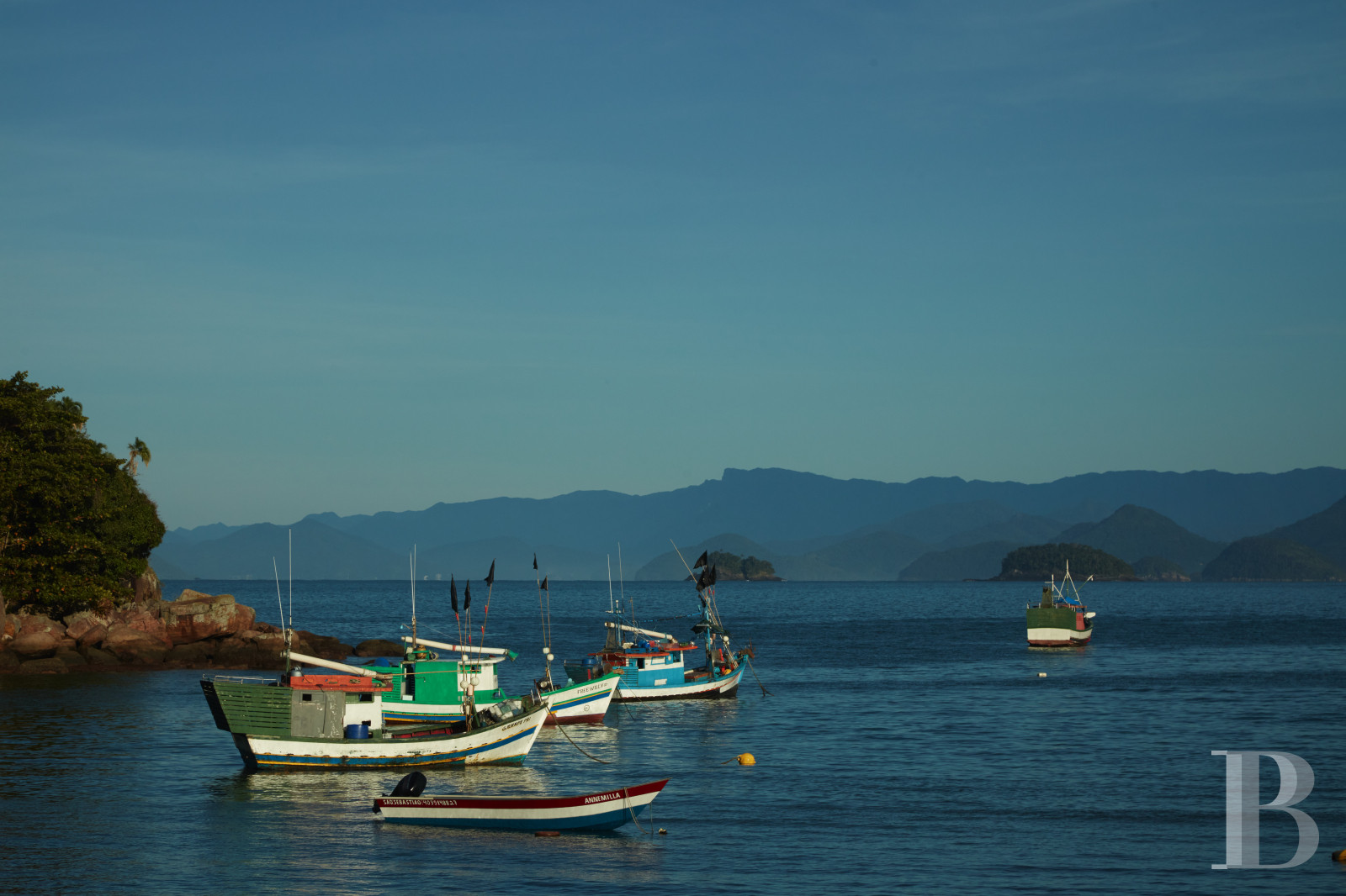 A colonial-inspired house surrounded by nature in Picinguaba, on the Brazilian coast between São Paulo and Rio de Janeiro - photo  n°23